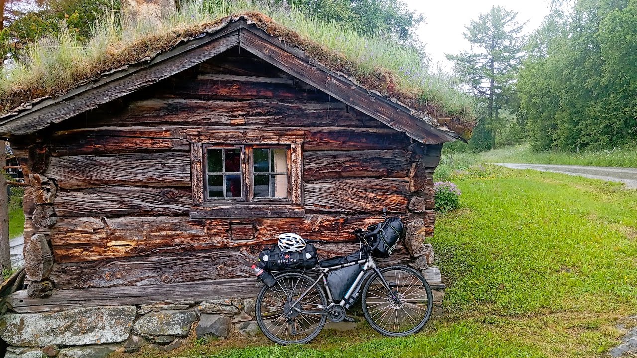 Ep2. Cycling in the Troll highlands: Reinheimen-Romsdalen-Trollveggen-Trollheimen