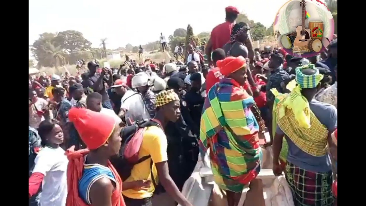 DJENIS DE RIMA           CHEGADA DEPOIS DE UM MÊS EM PORTUGAL LISBOA