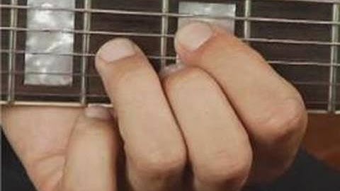 Play Db Dim Chord on the Middle Top Guitar Strings: 2nd Inversion : Guitar Chord Dictionary 9