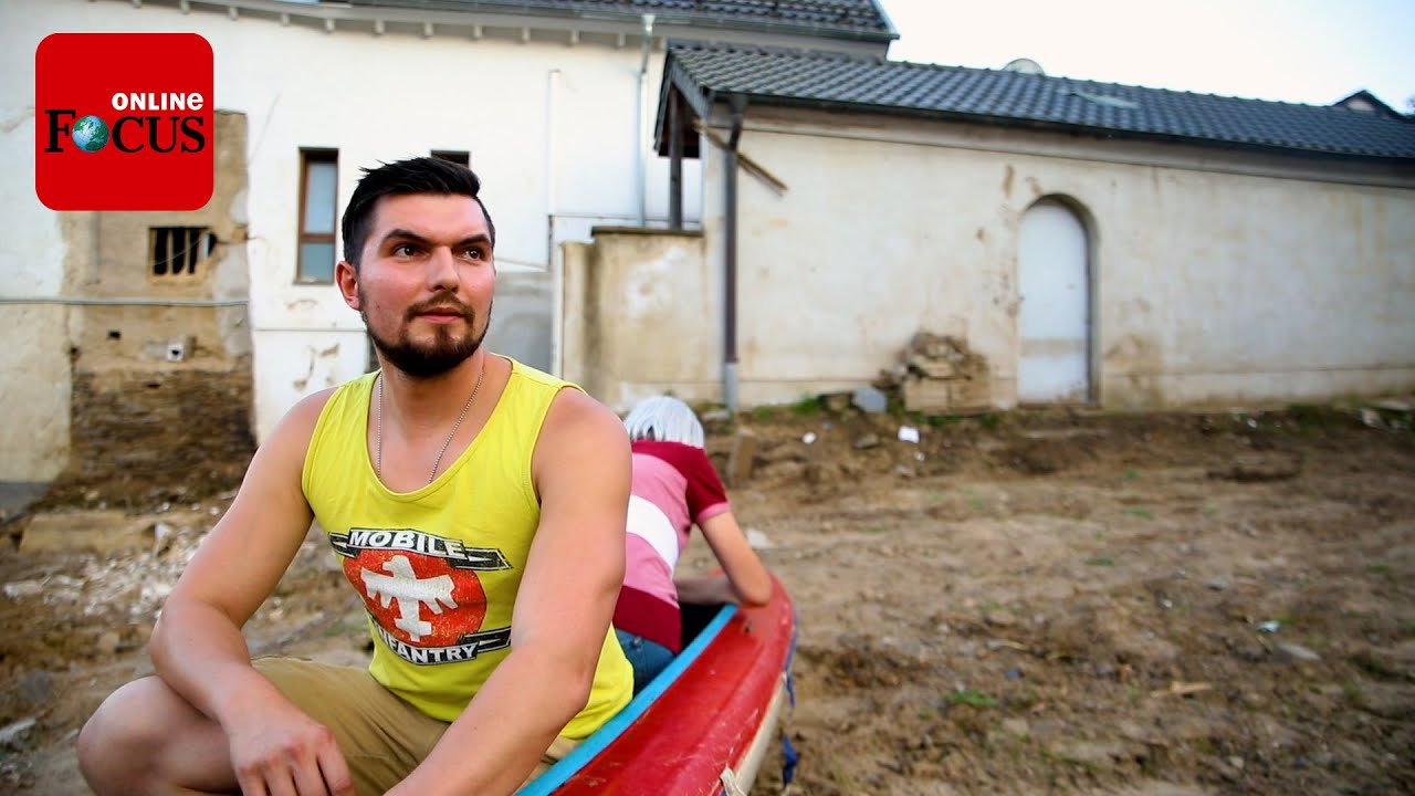 Als Soldat Schreie hört, riskiert er in reißender Flut sein Leben – und rettet 7 Menschen