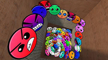 Geometry Dash and Lobotomy Dash Nextbots Chase me in Maze Gmod