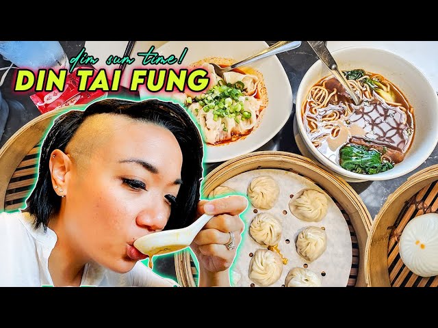 Dim Sum Time at Din Tai Fung in Costa Mesa, California! // MUKBANG!  Dumplings, Soup, and Buns! 