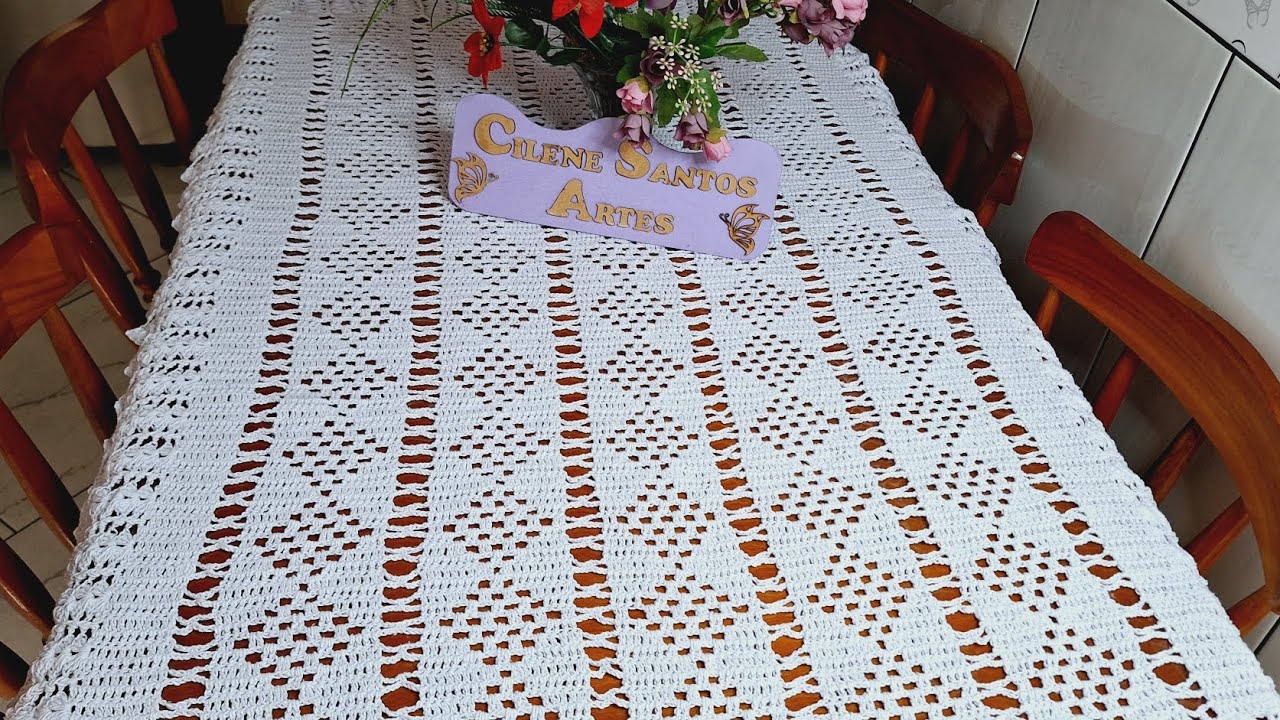 Toalha de mesa com informações de como fazer