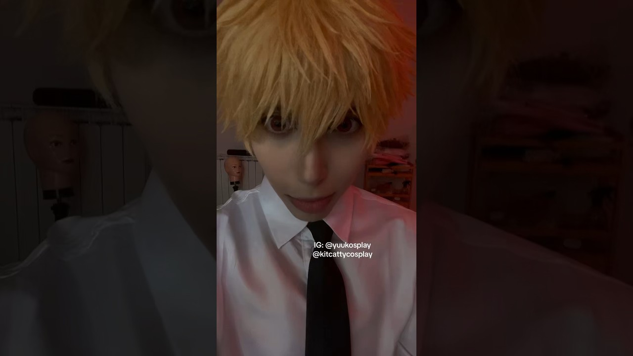 The way he barked- #cosplay #cosplayer #anime #chainsawman #makima #denji #comedy