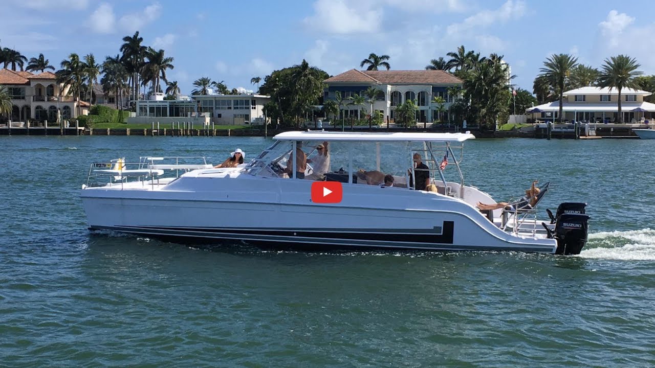 catamaran with quad outboards