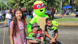 Peppa Pig, Pitufos Y Las Chicas Superpoderosas Llegan A Acapulco En Desfile De Globos Gigantes