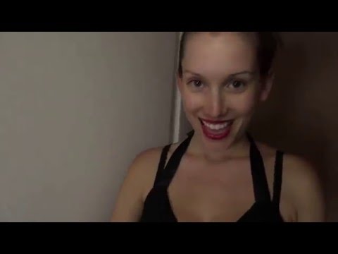 Красивые девушки- СЕКСУАЛЬНАЯ ДЕВУШКА БРЮНЕТКА с яркими губами