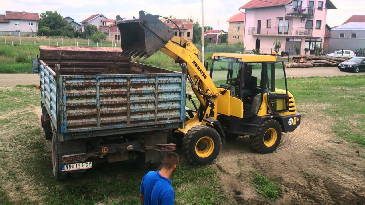 Komatsu wa 65-3 tovari kamion - YouTube