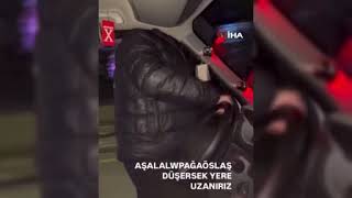 Seyir Halindeki Aracın Kapısını Açan Sürücü Dans Ederken Yere Düştü