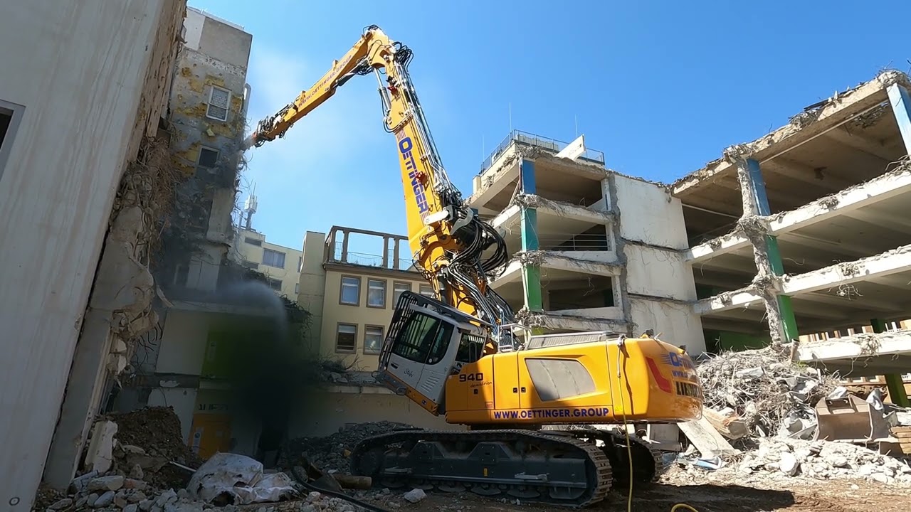 liebherr 940 demolition mit Hydraulikhammer - YouTube