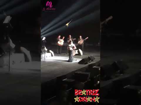 #BeatrizAdriana canta La Basurita en Vivo