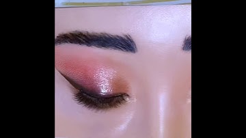 Eye makeup with fingers 🌸 #shorts #youtubeshorts #easyeyemakeuptutorial #viral