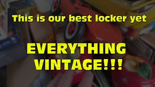 This is our best locker yet - EVERYTHING vintage!!! Storage Nerds #16 Storage Wars