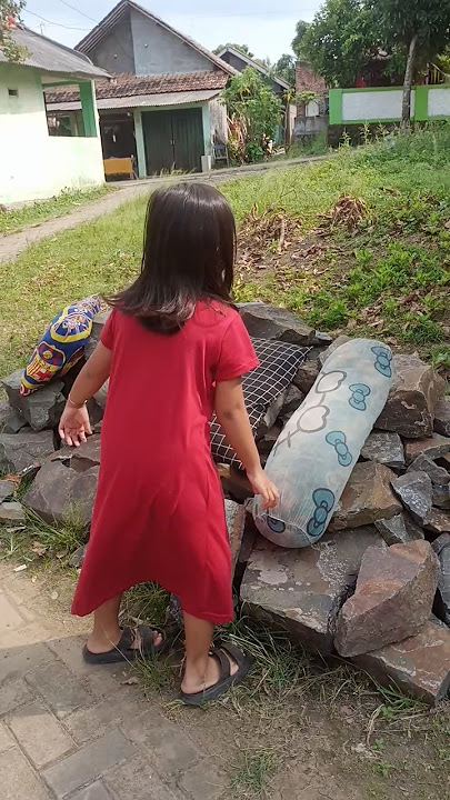 niswah angkat bantal nya