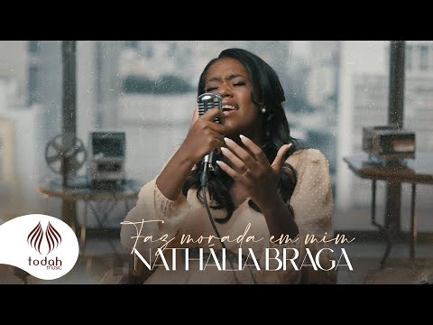 Nathália Braga - Eu Não Desisto (part. Misaias Oliveira) - Ouvir Música