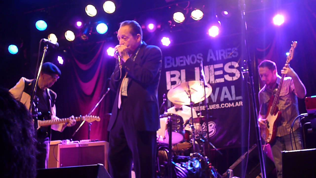 Jerry Portnoy & King Russell - She Moves Me - En La Trastienda 15-11-2014 - YouTube