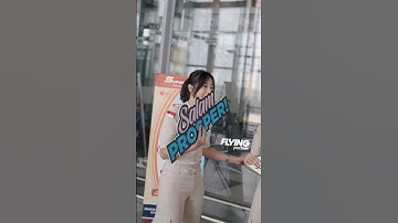 Super Air Jet flight attendants are taking photos and look really beautiful 😱