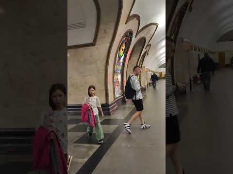 Станция Метро Новослободская.
