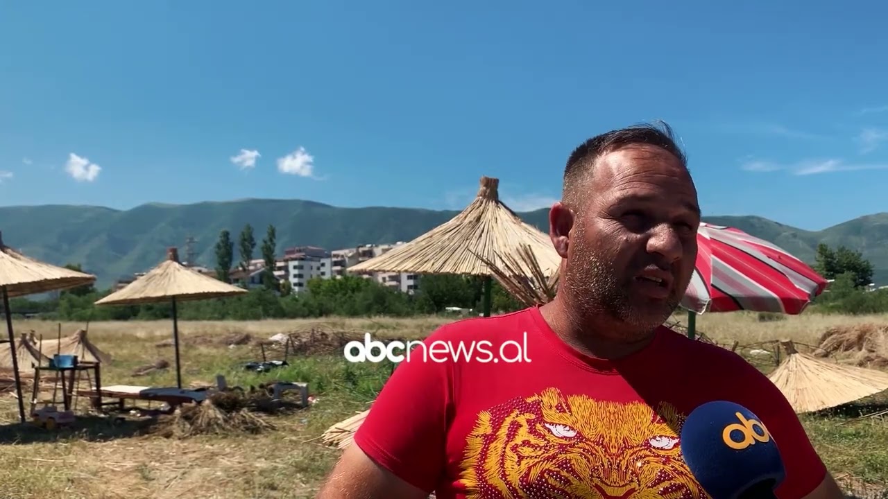 Mjeshtri nga Bilishti, çadrat e tij të plazhit kërkohen në të gjithë Shqipërinë | ABC News Albania