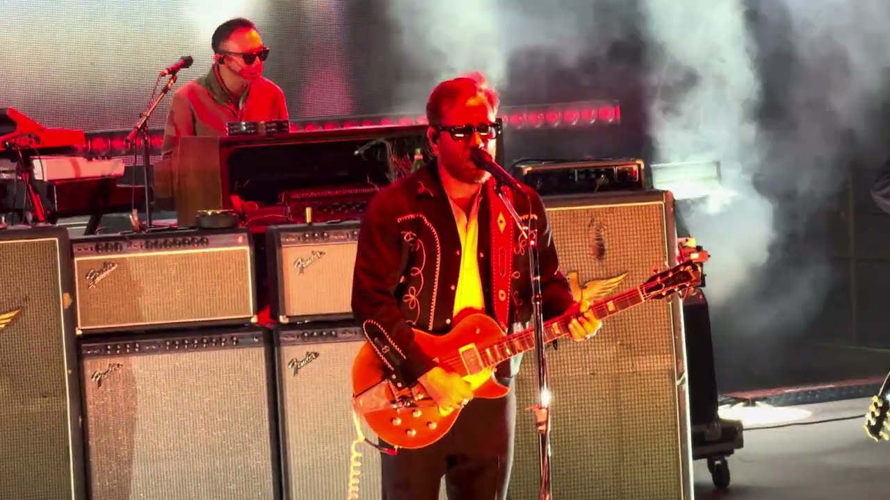 The Black Keys - Weight of Love (Live) 4K