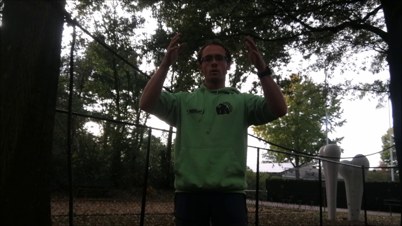 Survivalrun Tutorial Kracht 002 Hoge voetklem + Apenhang uithangen 001