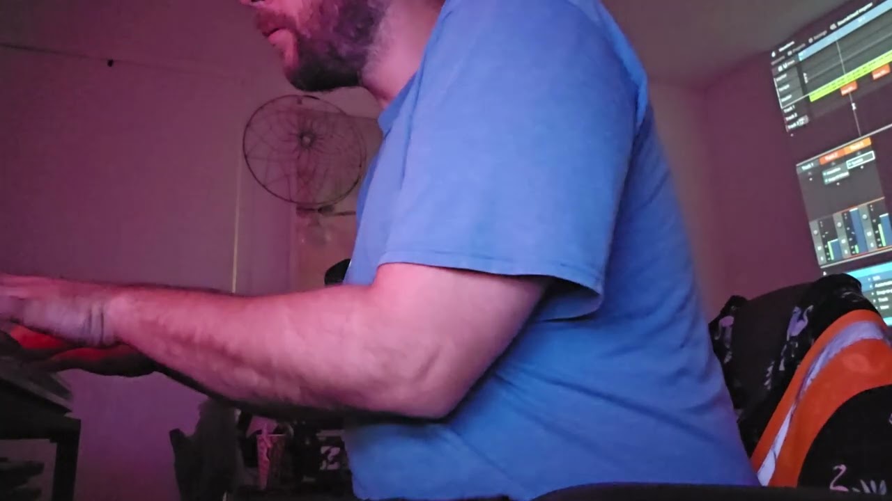 Tracktion Waveform Break Beatz F Major Improvation on the FREE CMajor PRO 54 Plug-in