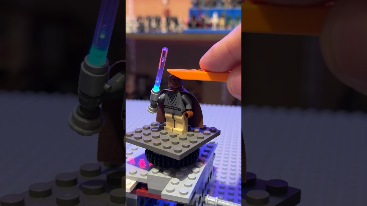 Star Wars Minifigures with light up lightsabers! 