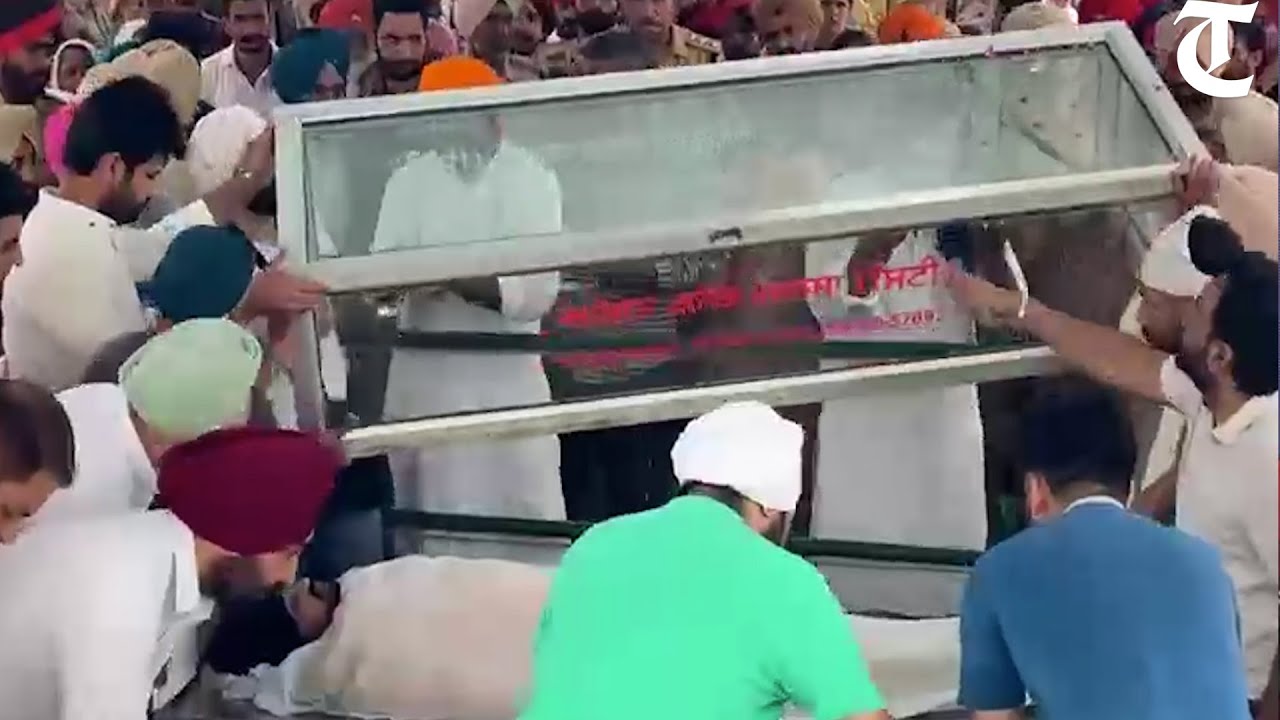 Singer Sidhu Moosewala’s body kept at his Mansa house for people to pay last respects