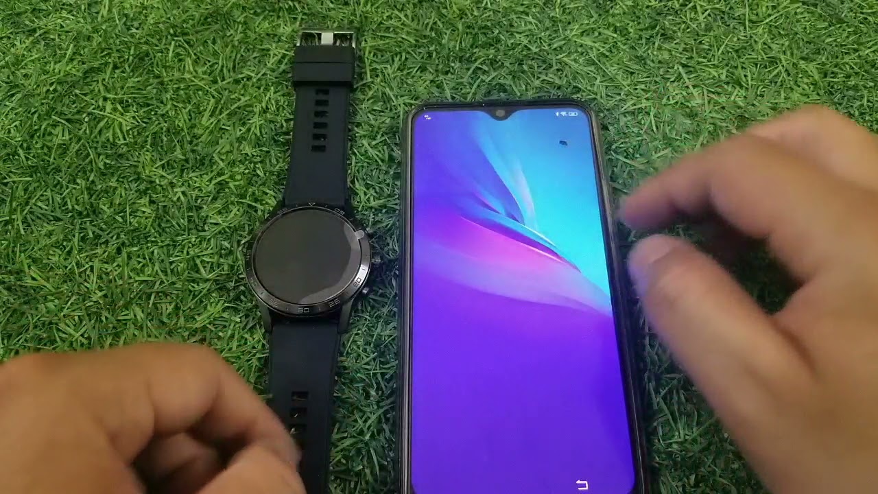 Dt70 Smartwatch Round HD Display Ip68 water resistant, Bluetooth call and more