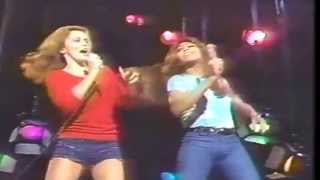 Tina Turner & Ann-Margret - 1975 chords