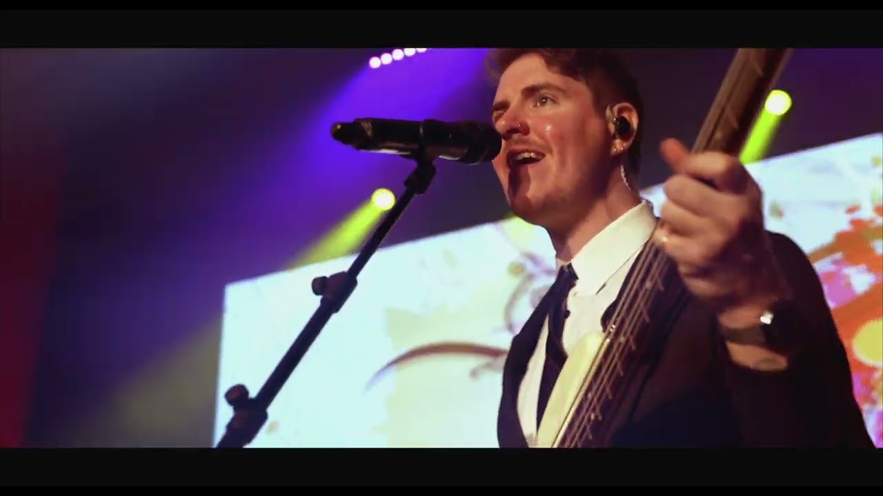 Flowers (Miley Cyrus) - The Elevation - Premium UK Wedding & Party Band