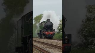 LNER Thompson Class B1 61306 Flatout unassisted #mayflower #steamtrain #railway #steamlocomotive
