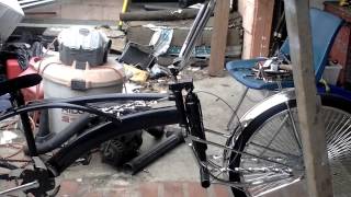 Tricycle lowrider with airbags