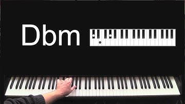 How to play chord Dbm - Learn to play piano chords for beginners