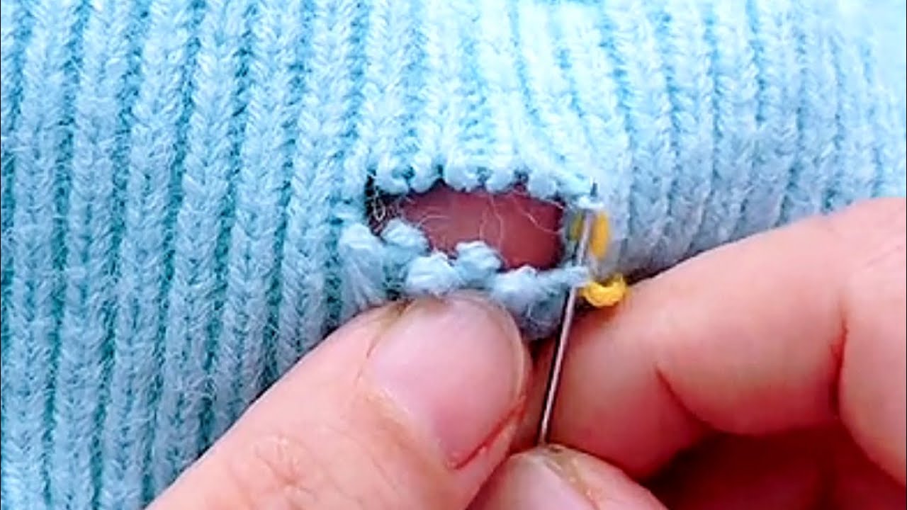 How to perfectly repair a hole in a knitted sweater with a sewing ...