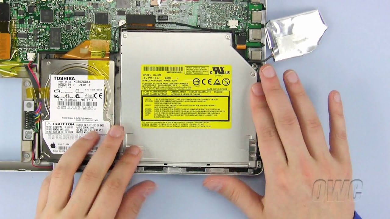 15-inch PowerBook G4 "Aluminum" Optical Drive Installation Video - YouTube