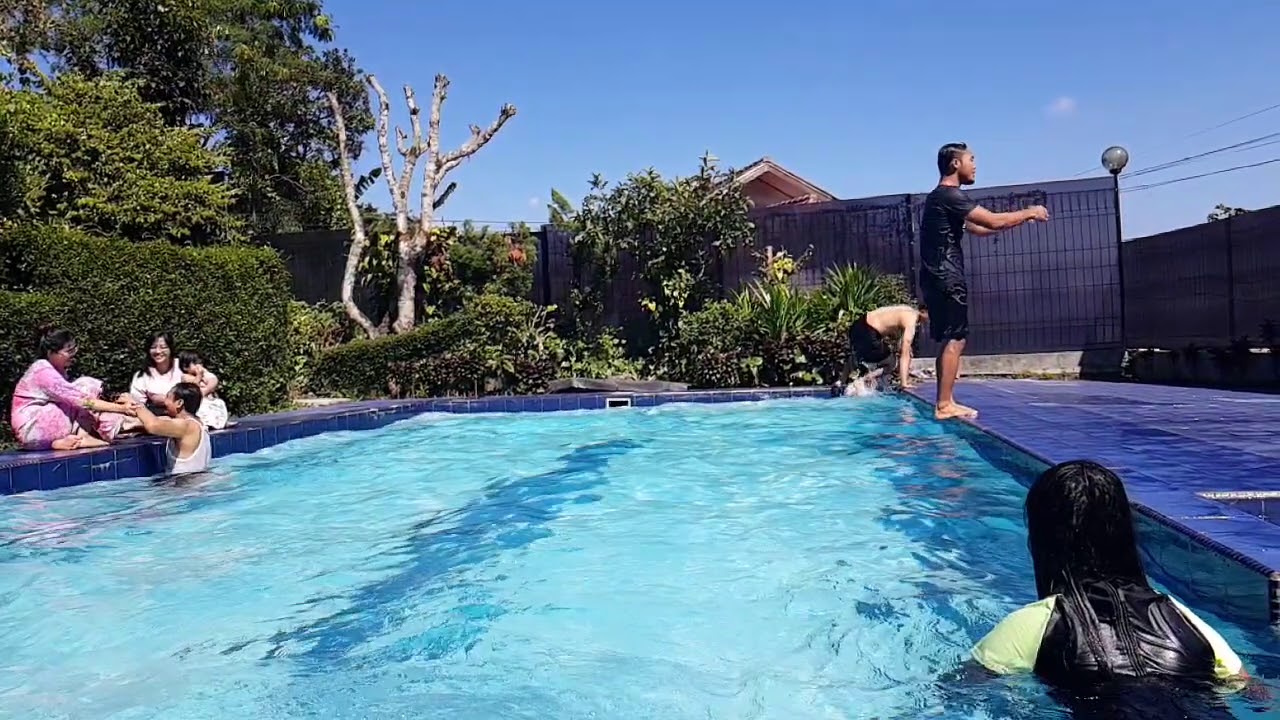 VILLA PUNCAK AL WAHA CISARUA(2) - YouTube