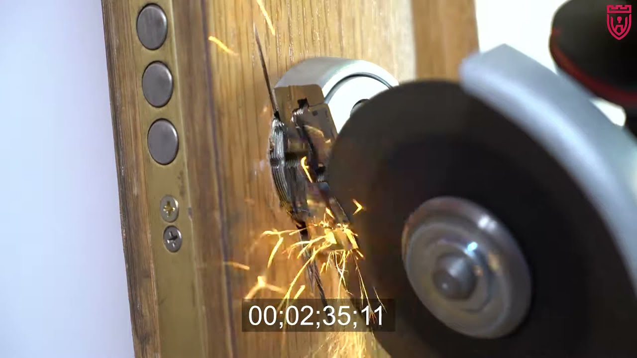 Esto pasa cuando intentas romper un escudo Disec🤷‍♂️🔨