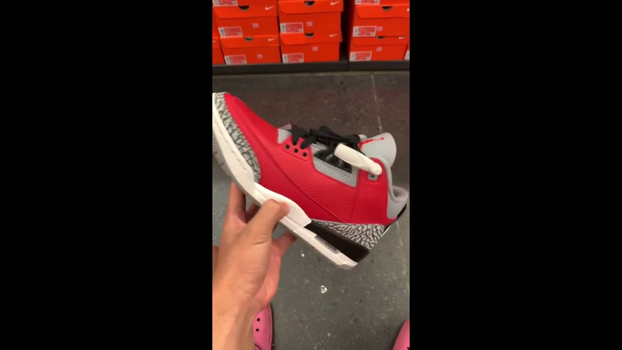 Finding INSANE HEAT At The Nike Outlet CHICAGO EXCLUSIVE JORDANS Reselling Sneakers