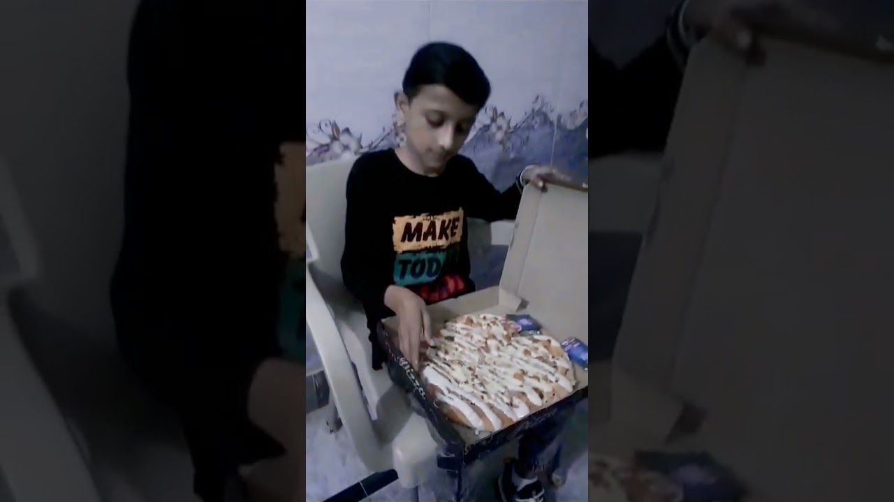 "🍕 Pizza Perfection: A Slice of Happiness! 