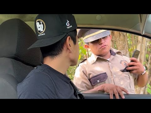 TRÁNSITO QUIERE QUE UNO COOPERE 😳😂.       #humor  #viralvideo #comedy  #fyp