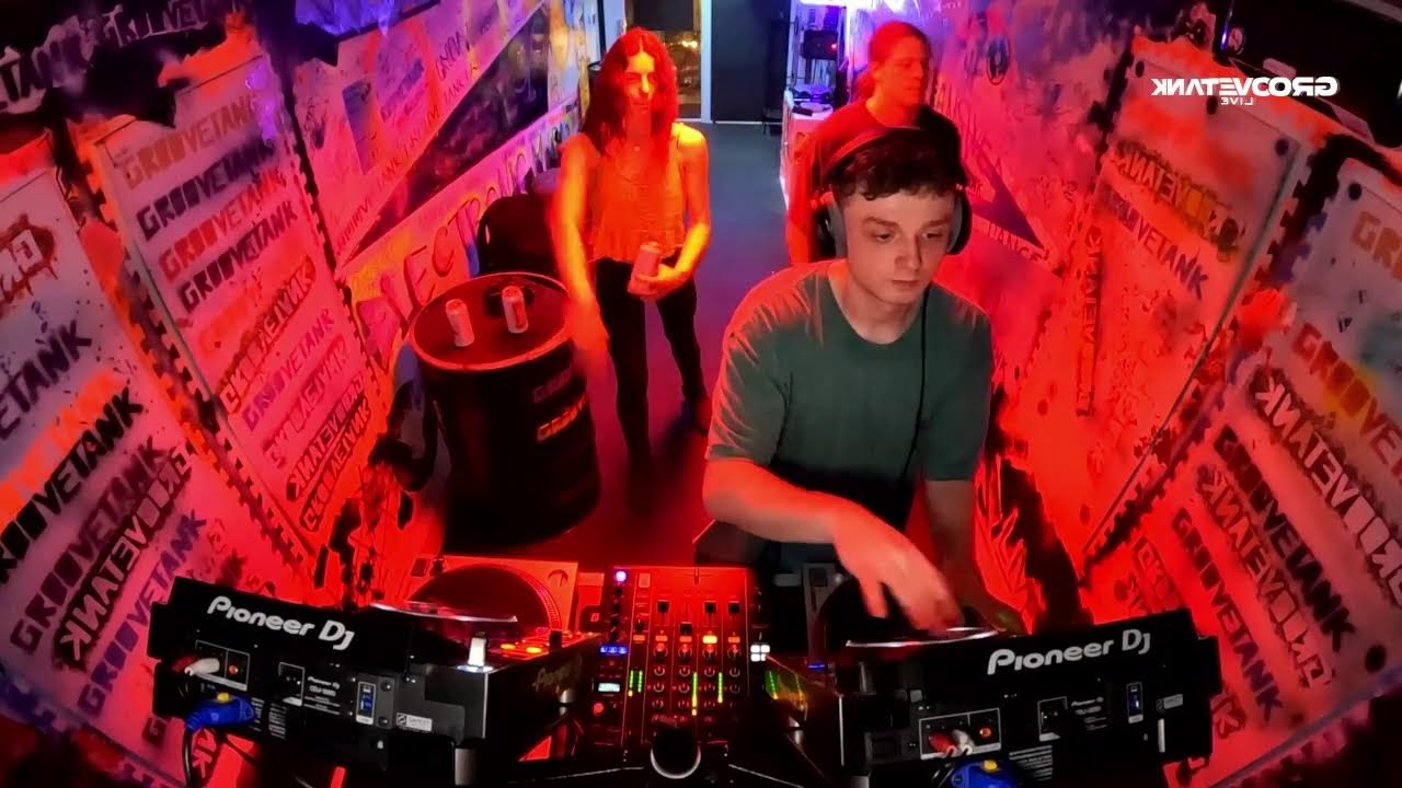 GROOVETANK LIVE 052 W/ SUB:TOOL