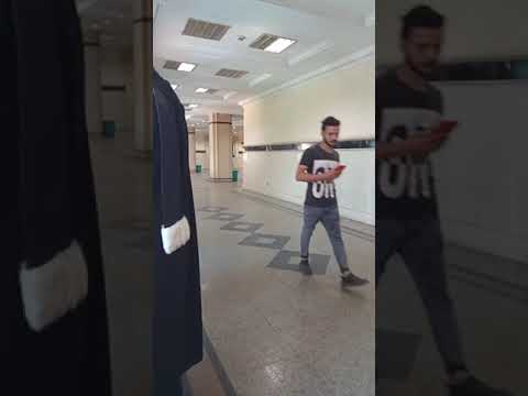 وصول عصام صاصا بالكلبشات مح اكمة المطرب الشهير بعد ده سه سائق ووف اته
