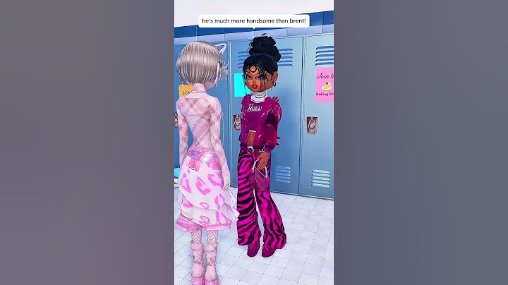 SHE CAN CHOOSE IF SHE WILL BE A BOY OR A GIRL But SOMETHING HAPPENED On Dress To Impress Part 2! 😱