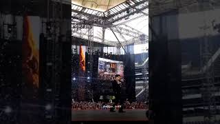 Kai Performing Mmmh With Confetti Flowing Everywhere K-Pop Flex