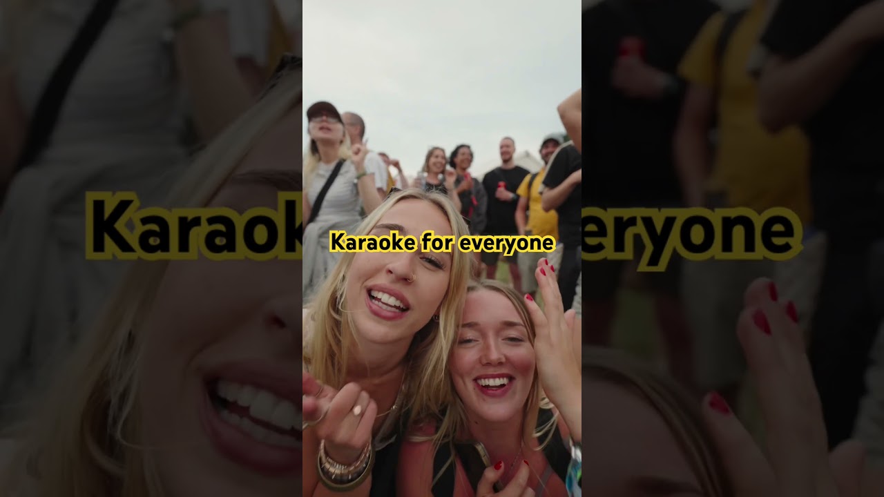 Ukraine karaoke for everyone on Glastofest 