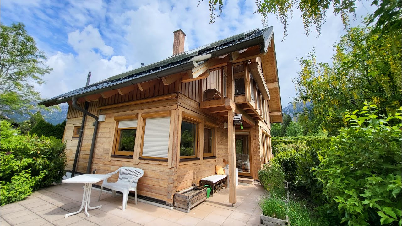 Exklusives Holzblockhaus in ruhiger Lage!