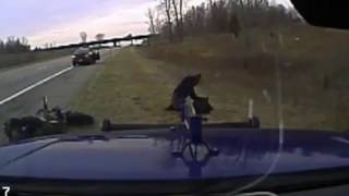 Samaritan helps trooper being attacked
