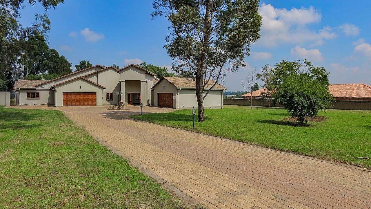 6 Bedroom House for sale in Gauteng East Rand Benoni Brentwood