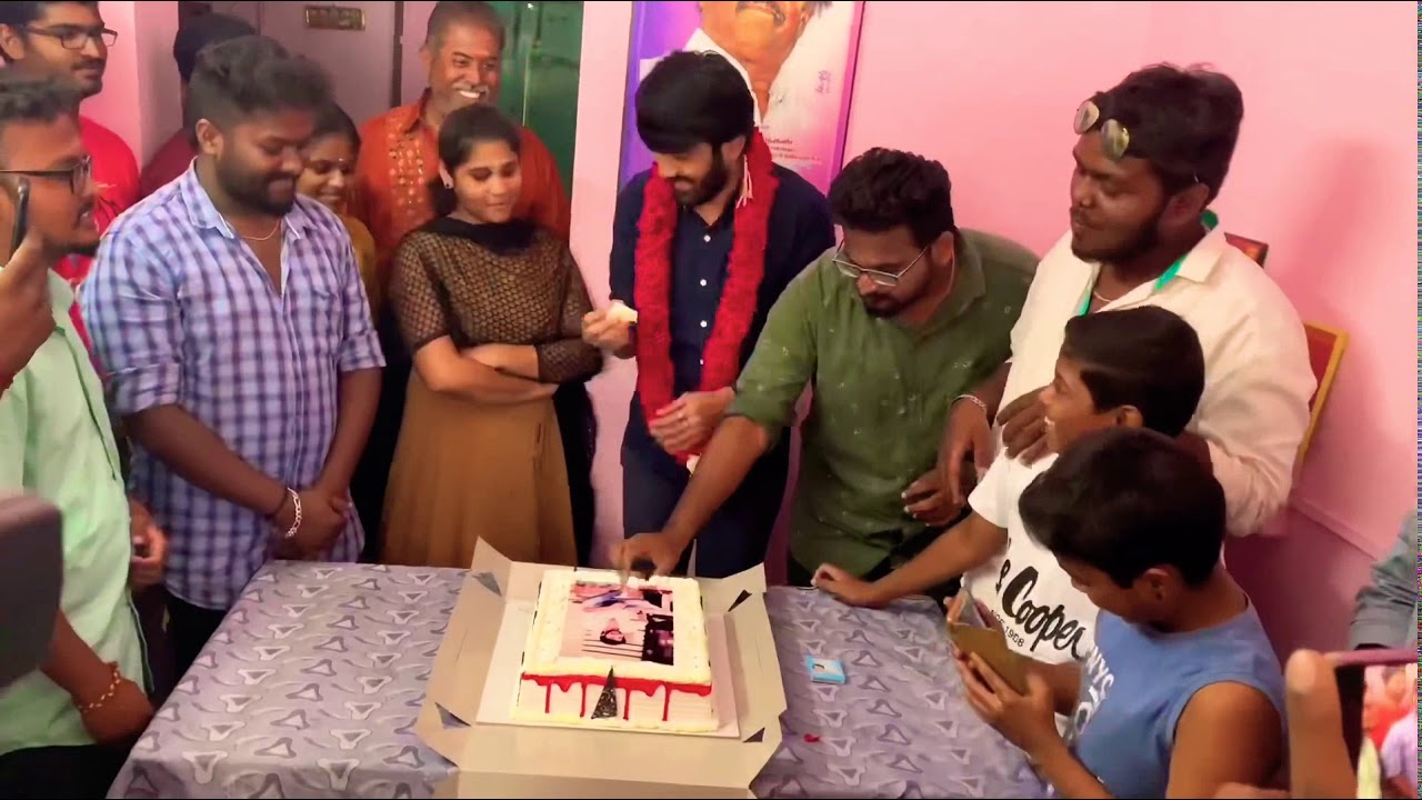 Vj Pappu Birthday Celebrations With His Fans | Vijay Tv